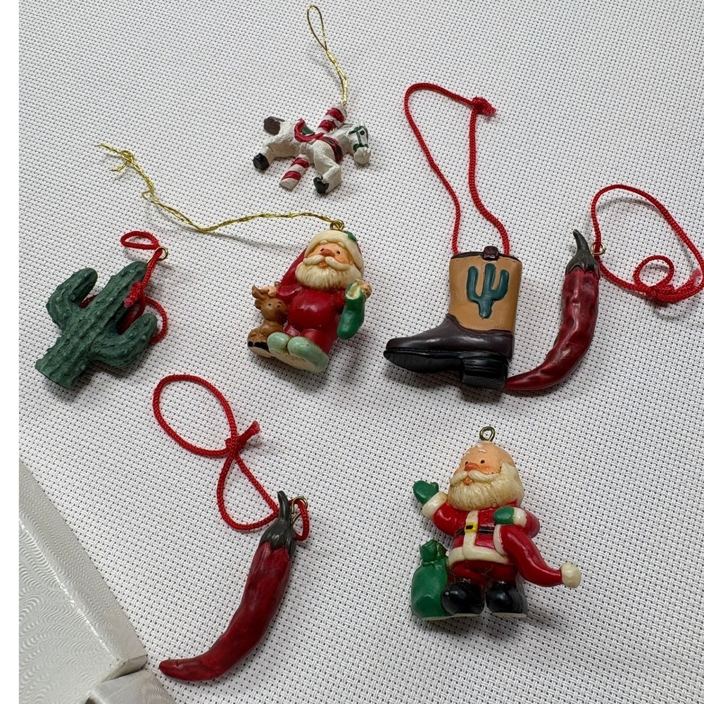 Vintage Southwestern Mini Christmas Ornaments Set w/‎ Box Thunder River